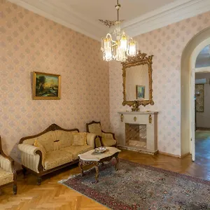 Gasthof Leon, Tbilisi